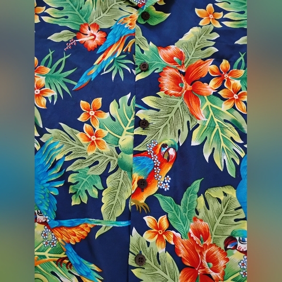 Lvish parrot button down shirt with pocket size large - Picture 4 of 8